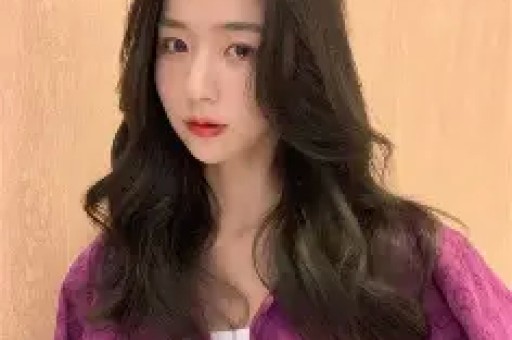 女星张钰事件：为揭秘娱乐圈潜规则收藏20盘录像带波及30位导演