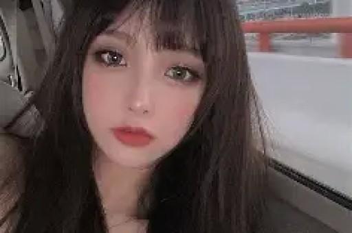 62岁男明星迎娶25岁丹麦美女教练38岁年龄差惊到众多吃瓜网友